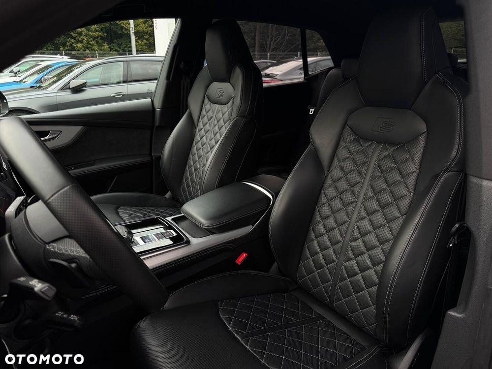 Audi SQ8 - 14