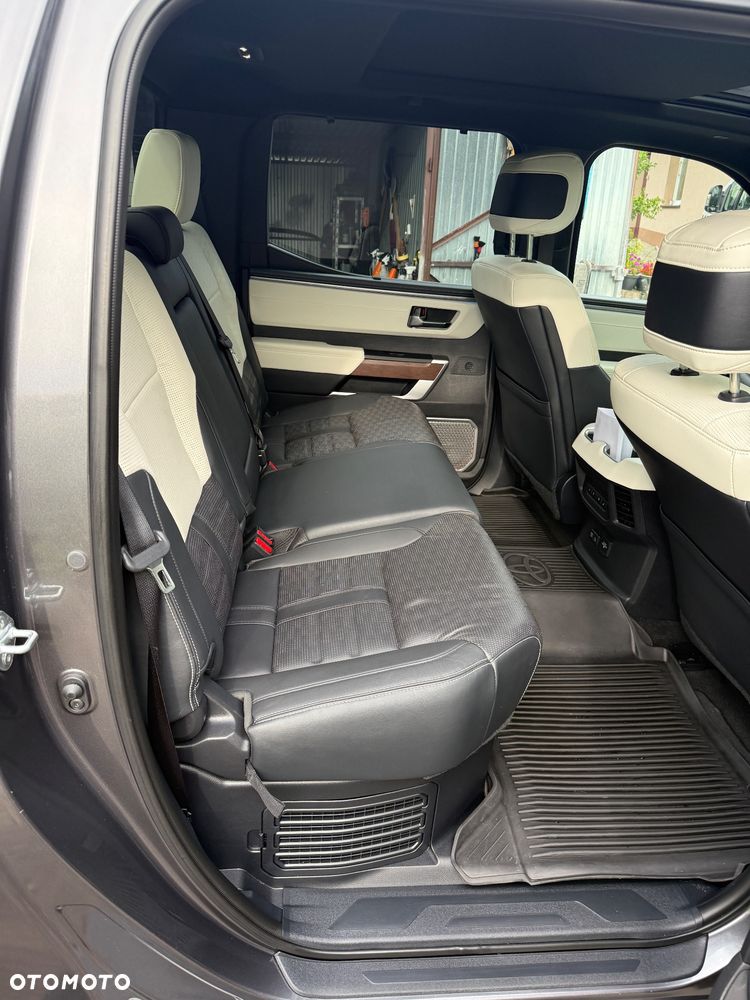 Toyota Tundra - 30