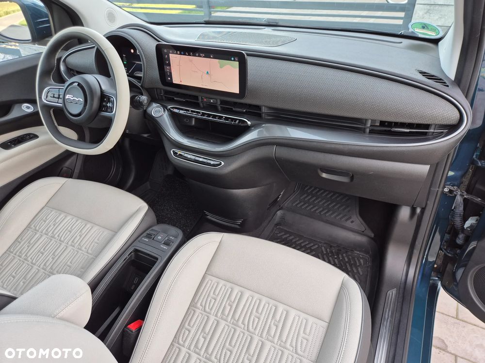 Fiat 500e La Prima - 17