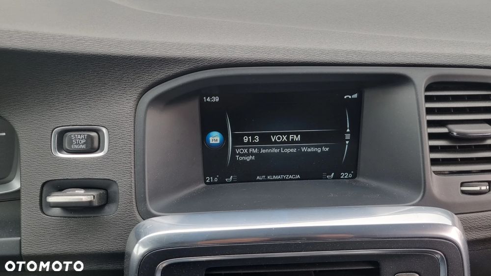 Volvo V60 D4 Geartronic Momentum - 28