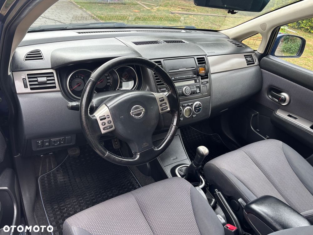 Nissan Tiida - 27