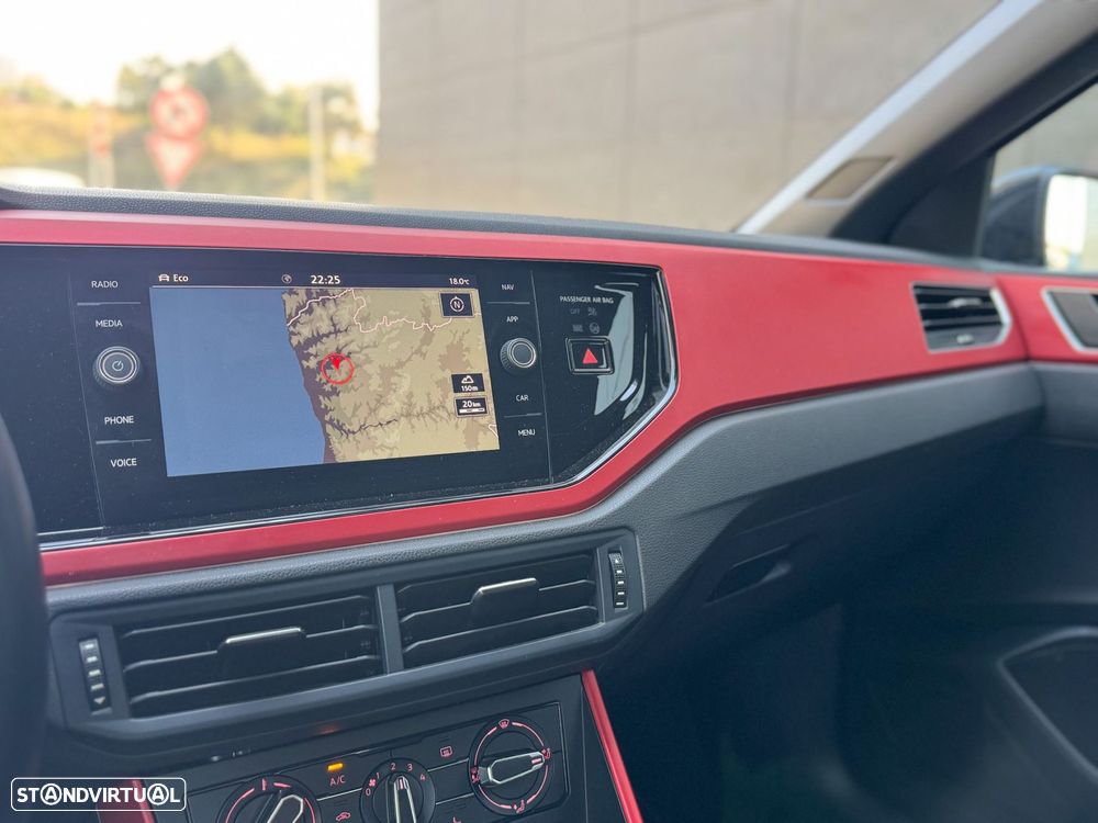 VW Polo 2.0 TSI GTI DSG - 42