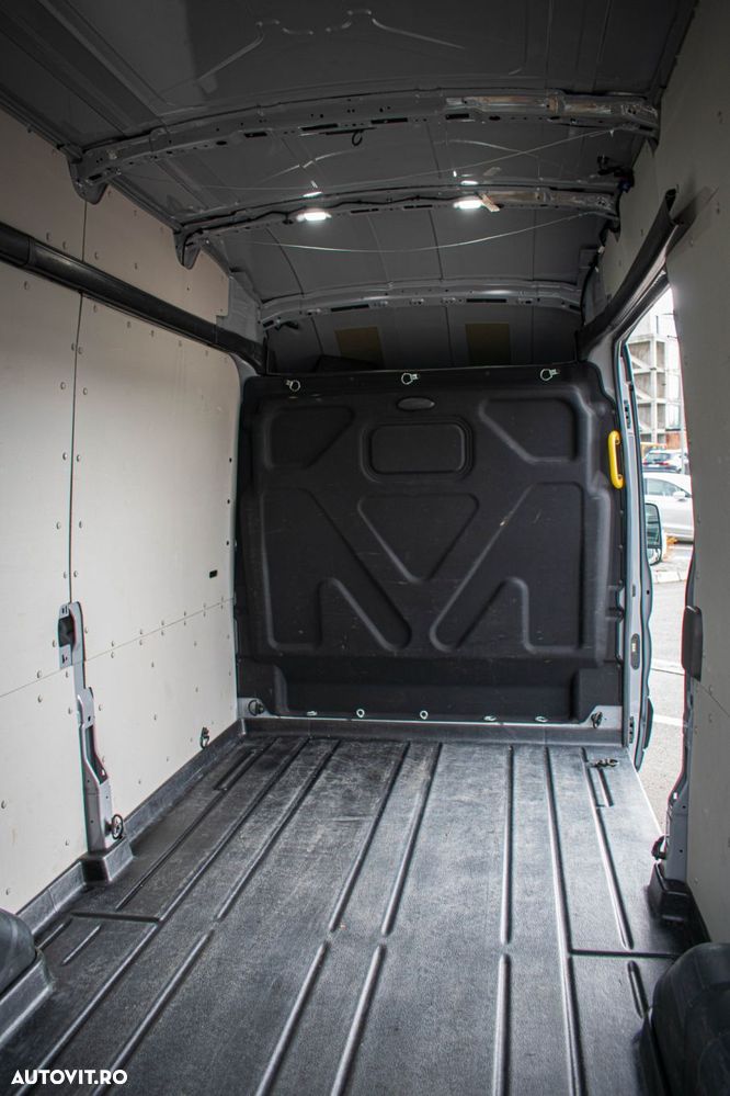 Ford Transit - 16