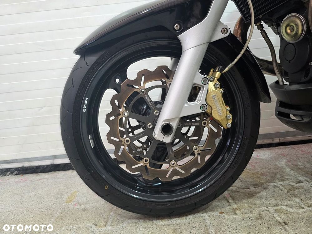 Moto Guzzi 1200 - 17