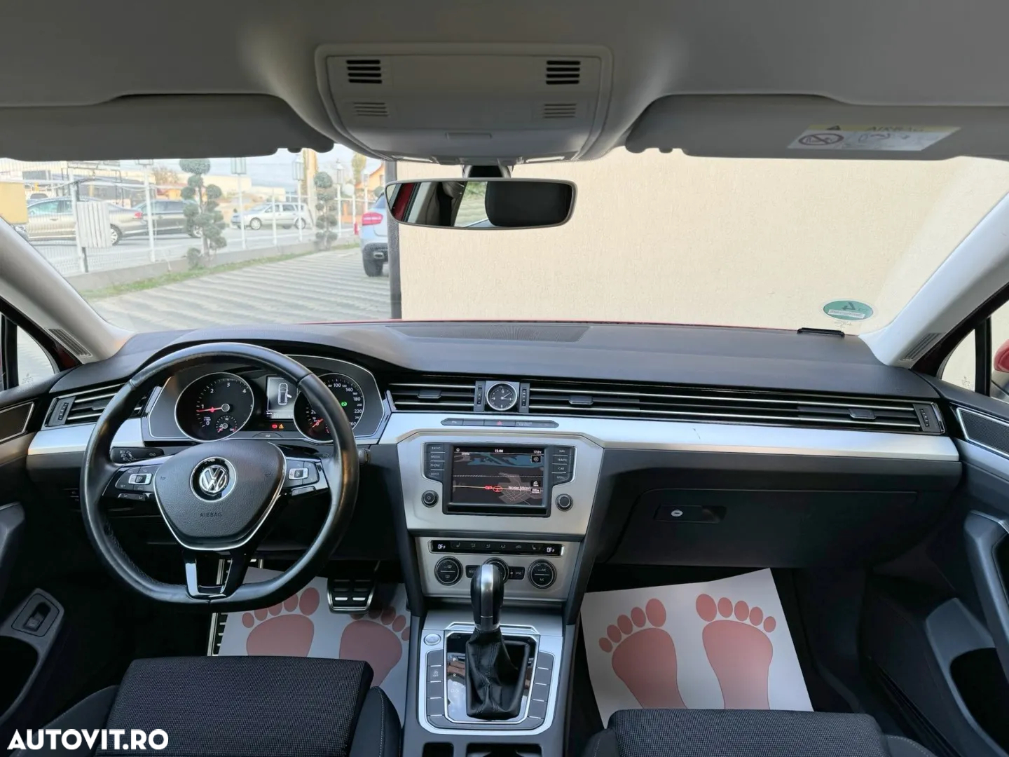 Volkswagen Passat Variant 1.6 TDI (BlueMotion Technology) DSG Comfortline - 9