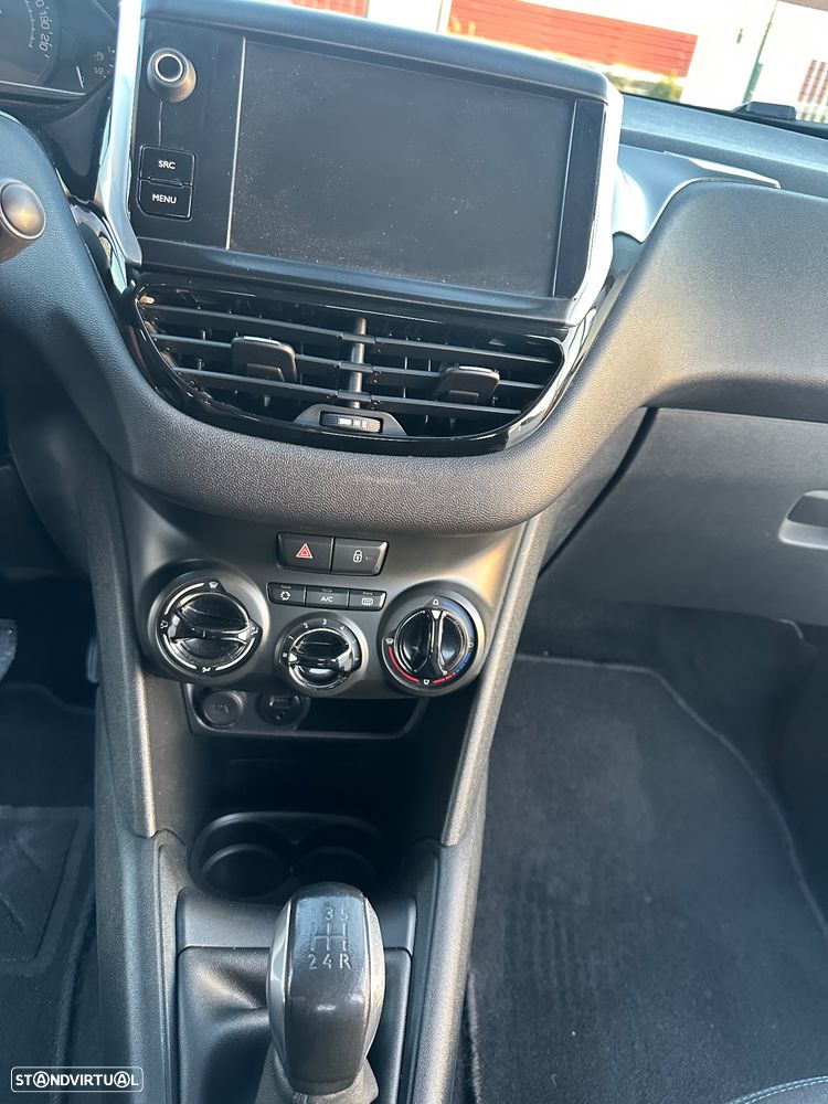 Peugeot 208 1.6 BlueHDi Style - 46