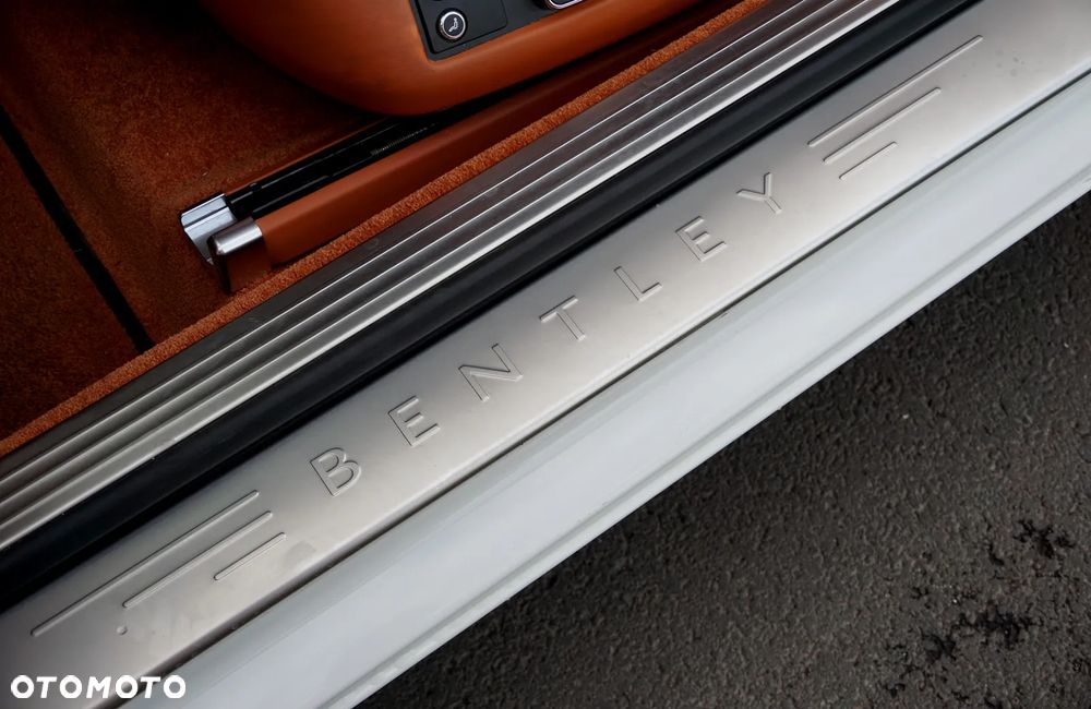 Bentley Continental GT Standard - 16