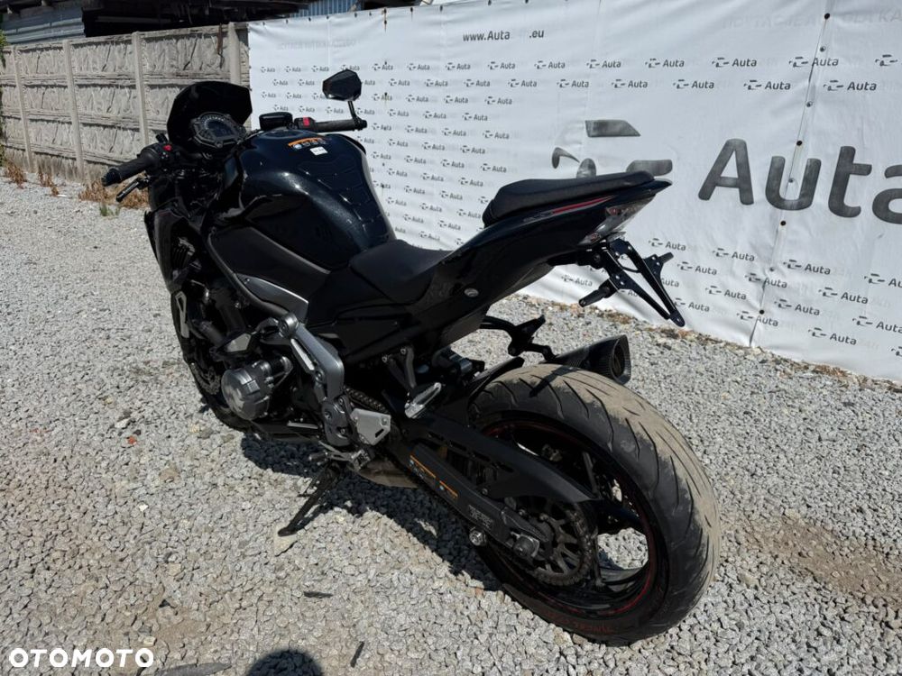 Kawasaki Z 900 - 6