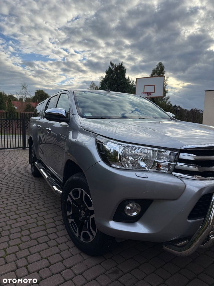 Toyota Hilux 2.4 D-4D Double Cab DLX 4x4 - 3