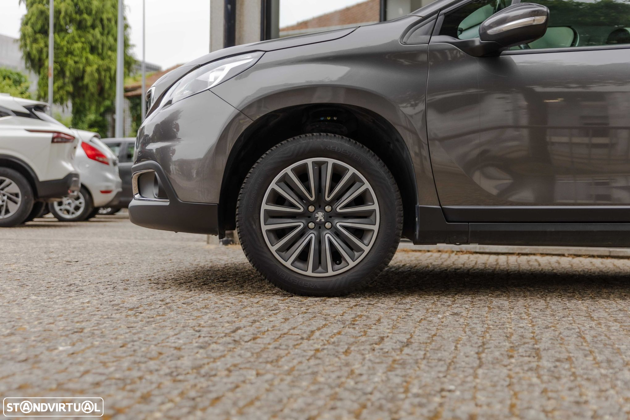 Peugeot 2008 1.2 PureTech Active - 3