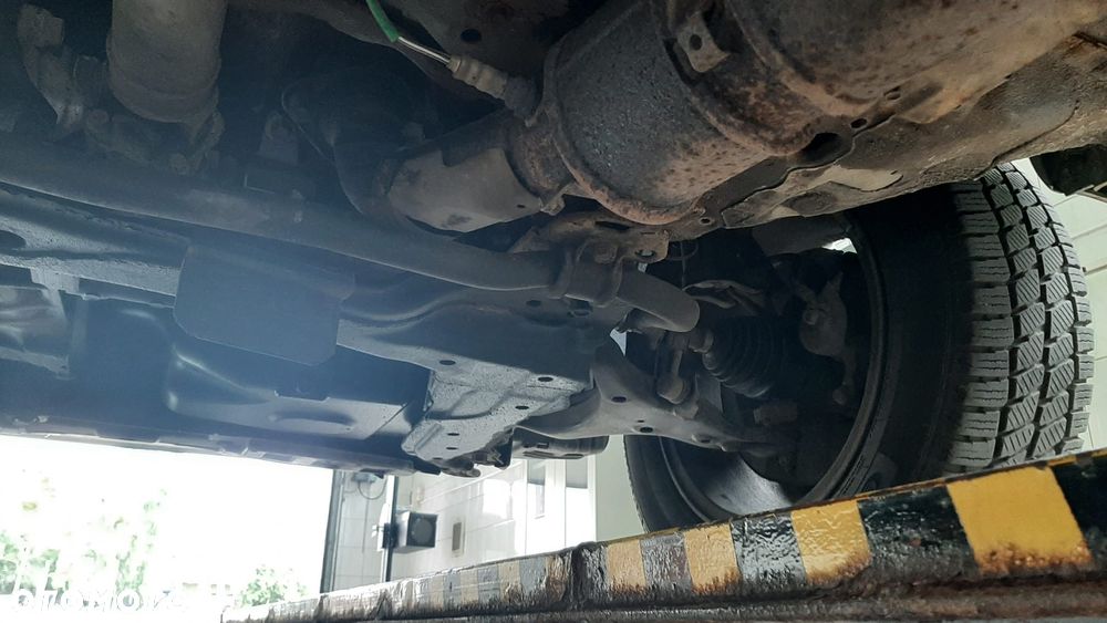 Honda CR-V 2.0i LS - 28