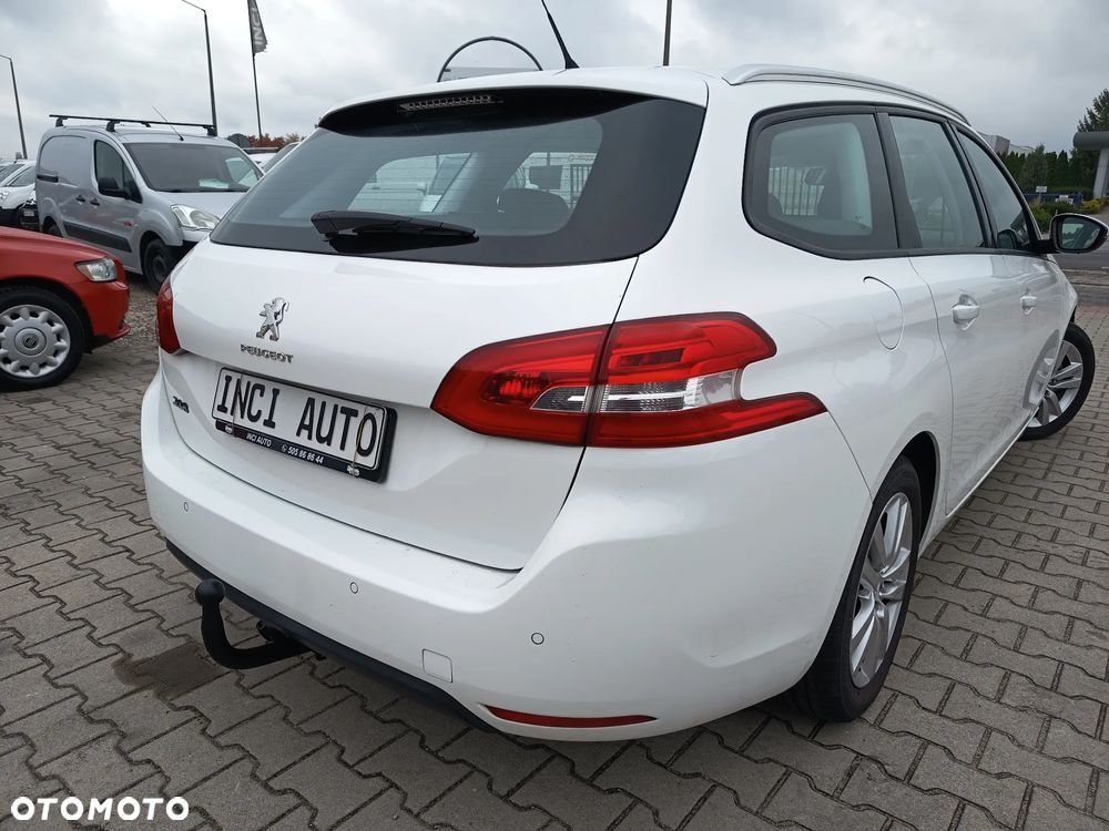 Peugeot 308 1.2 PureTech Allure S&S - 11