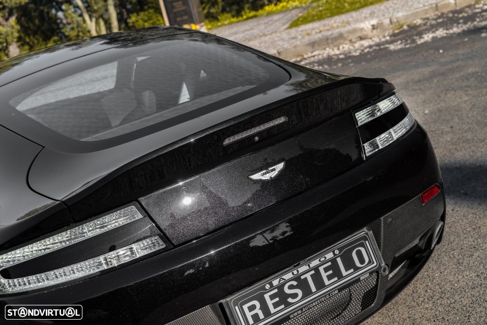 Aston Martin Vantage Coupe - 10