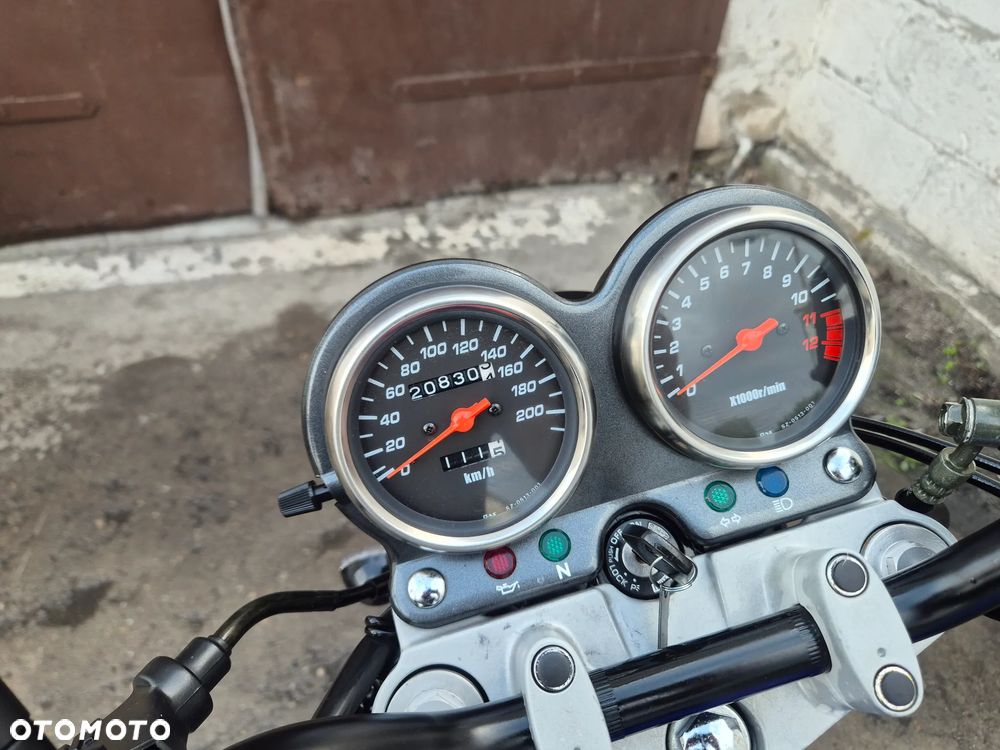 Suzuki GS - 10
