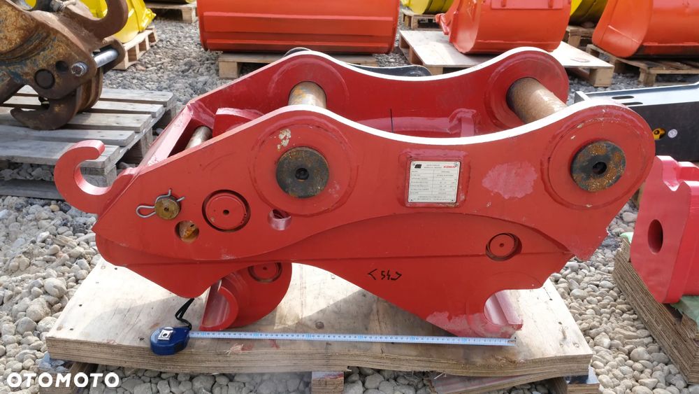 szybkozłącze nowe  fi 80mm  do koparki 18-25 ton - 1