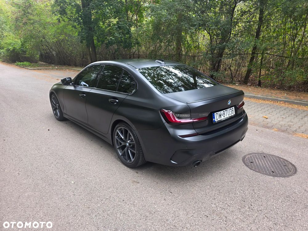 BMW Seria 3 320i xDrive M Sport sport - 4