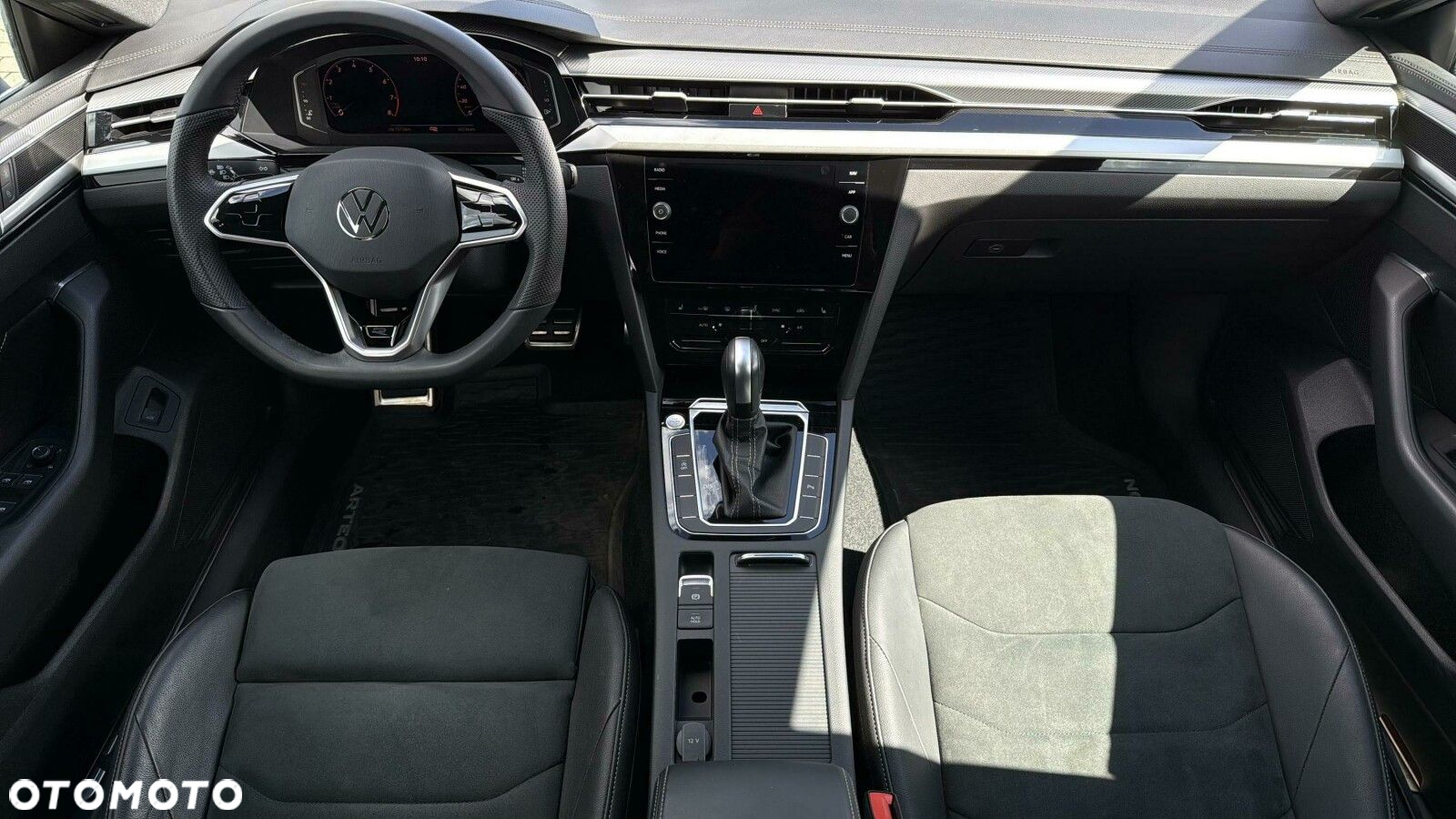 Volkswagen Arteon 2.0 TSI R-Line DSG - 11