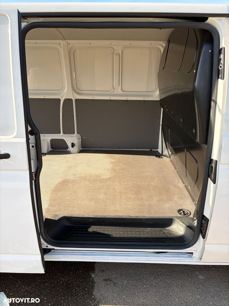 Volkswagen T 6.1 - 16