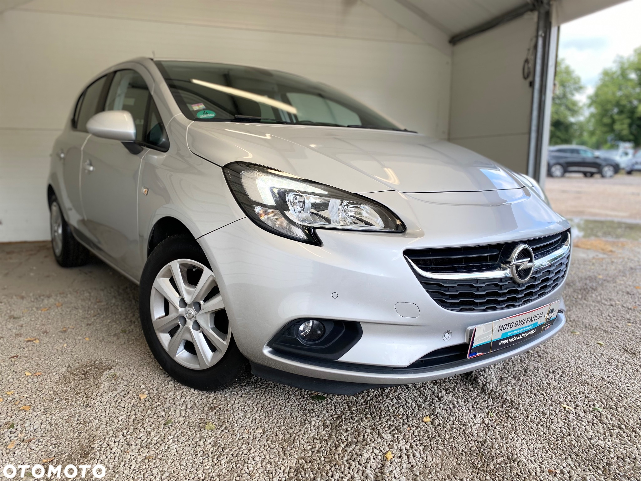 Opel Corsa 1.4 T Cosmo S&S - 31