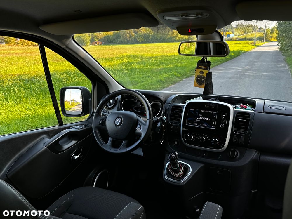 Renault Trafic Grand 2.0 dCi - 15
