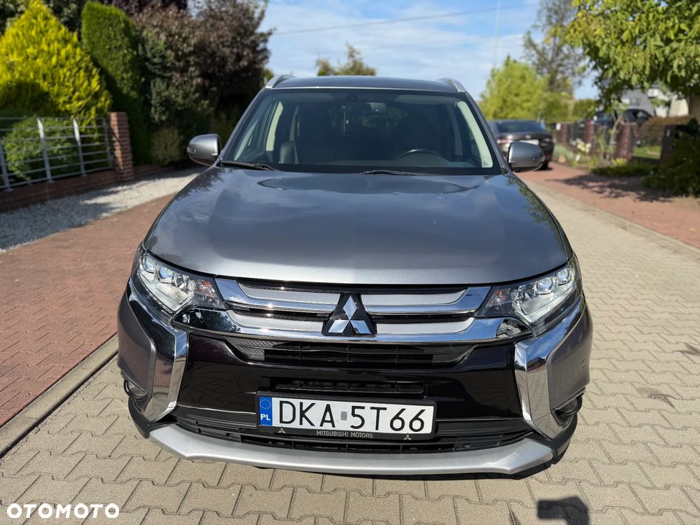 Mitsubishi Outlander - 25