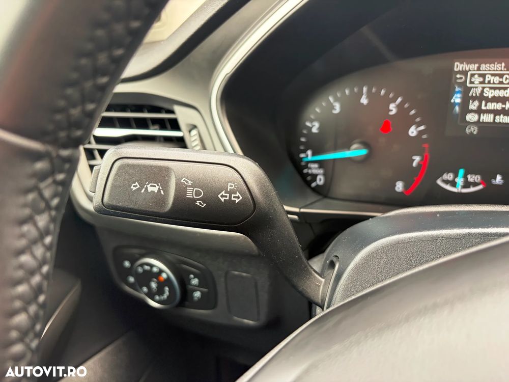 Ford Focus 1.0 EcoBoost Titanium Business - 16