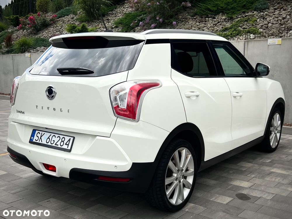 SsangYong/KGM Tivoli e-XGi 160 2WD Black+White - 3