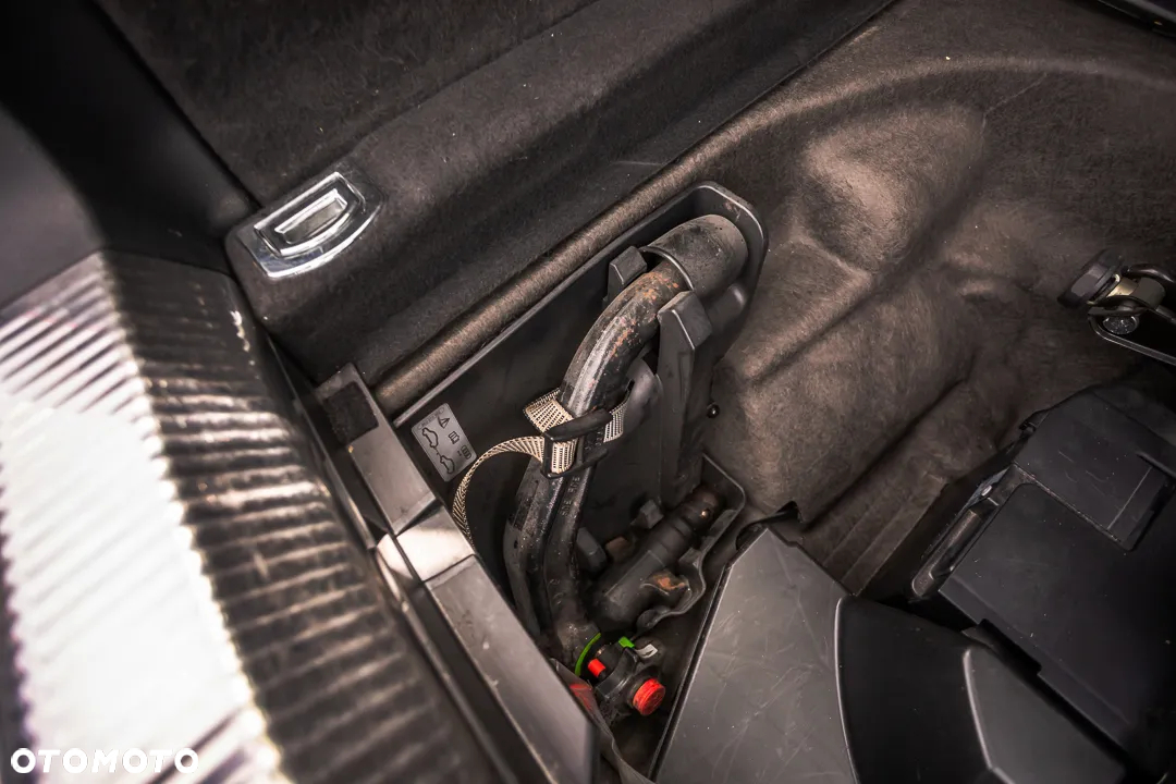 Audi A4 Avant 2.0 TDI DPF quattro S line Sportpaket - 25