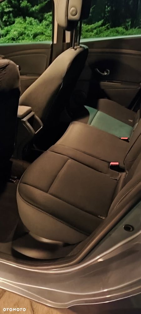 Renault Megane 1.6 16V Authentique - 11