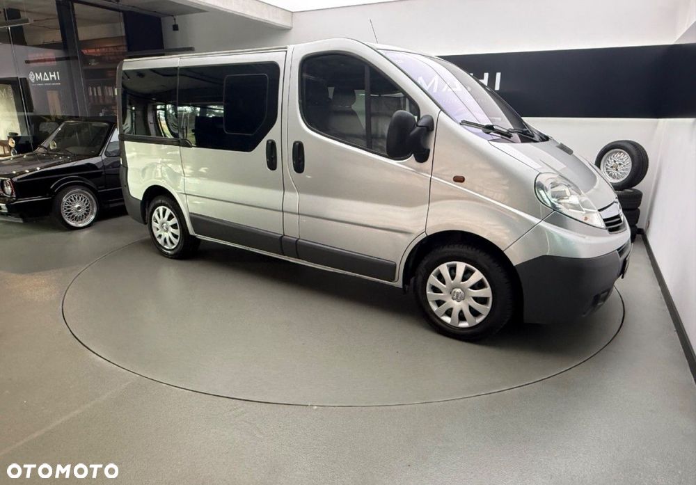 Opel Vivaro - 16