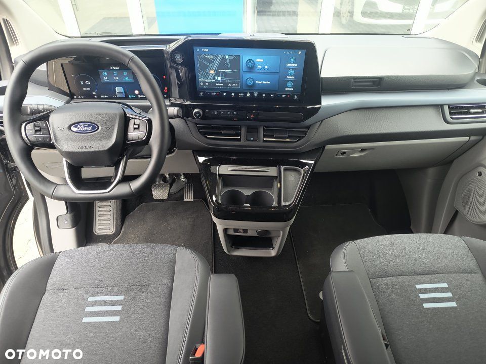 Ford Tourneo Custom - 5