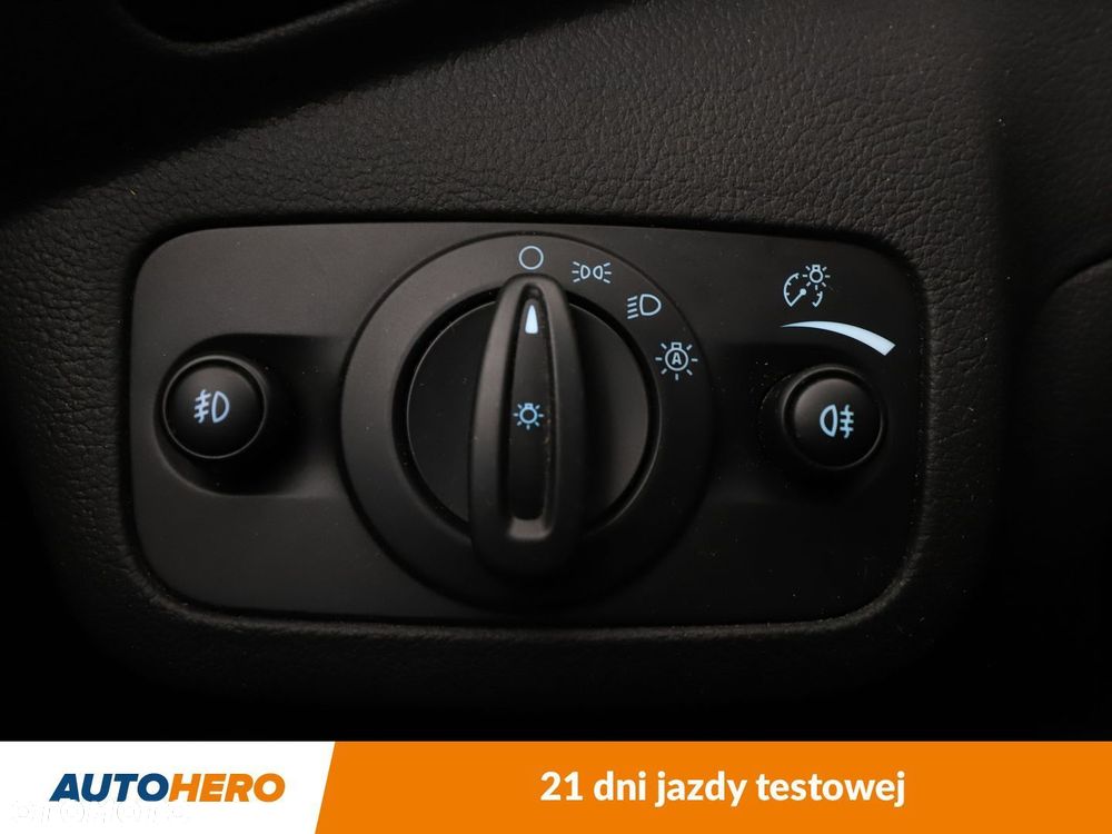 Ford Kuga - 28