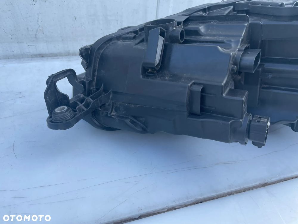 LAMPA LEWY PRZÓD SKODA SCALA 657941015 - 9