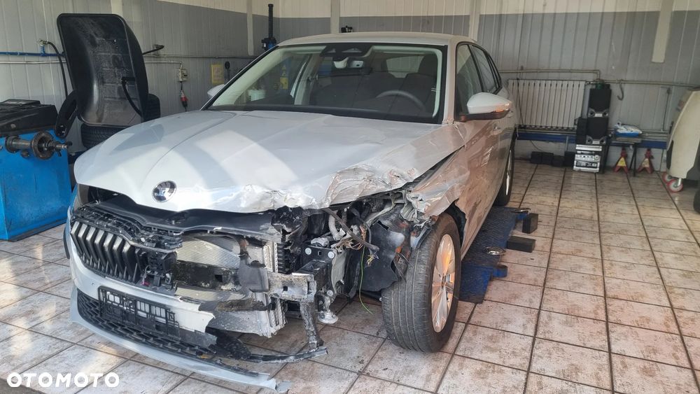 Skoda Scala 1.5 TSI Drive DSG - 1