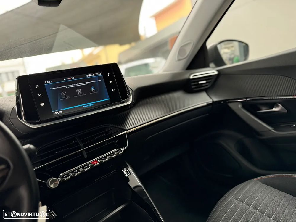 Peugeot 2008 1.2 PureTech Active Pack EAT8 - 3