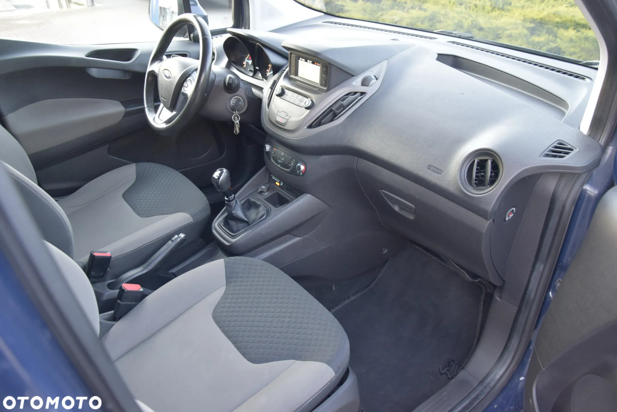 Ford Tourneo Courier 1.5 TDCi Trend - 21