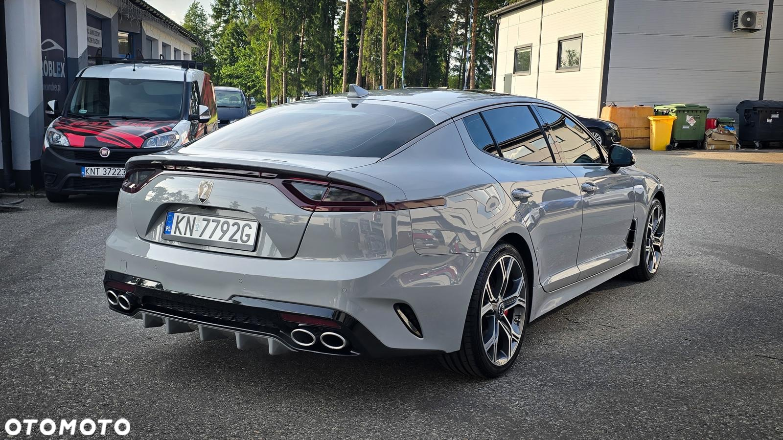 Kia Stinger 3.3 T-GDI V6 GT AWD - 3