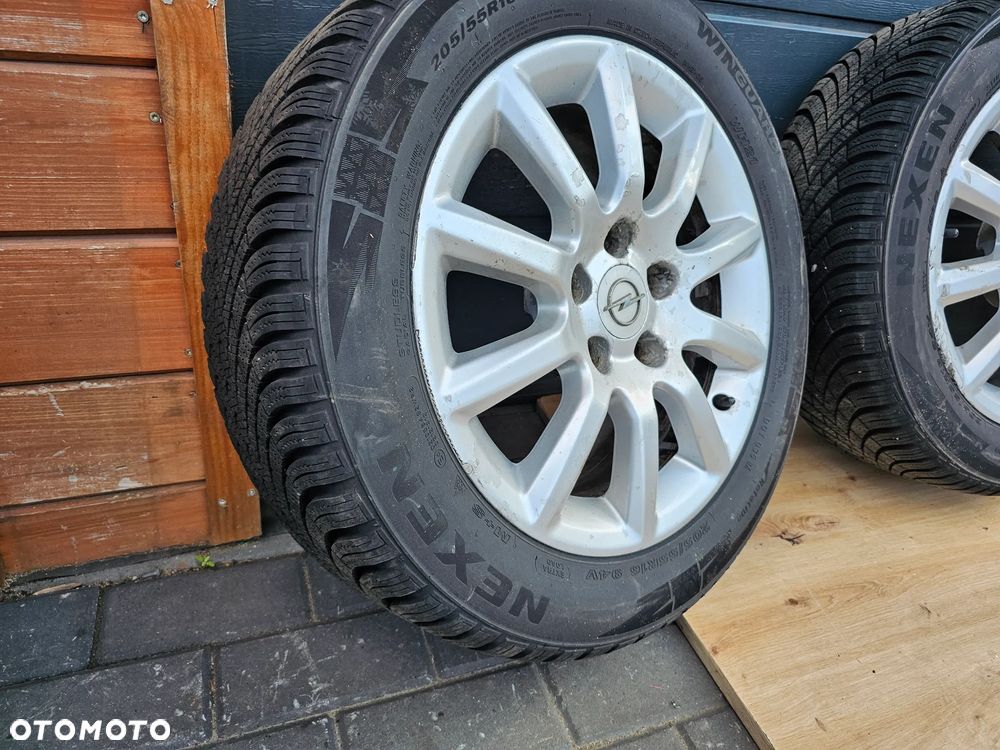 KOŁA FELGI ALUMINIOWE OPONY ZIMOWE OPEL VECTRA ASTRA ZAFIRA SIGNUM MERIVA 16 cali 5x110 ET37 205/55/16 - 17