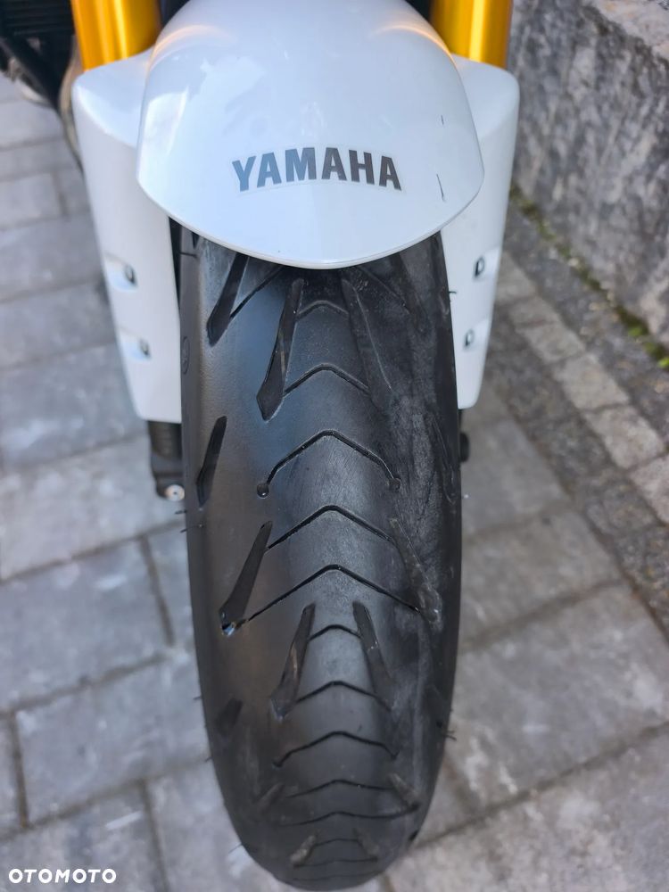 Yamaha FZ8 - 11