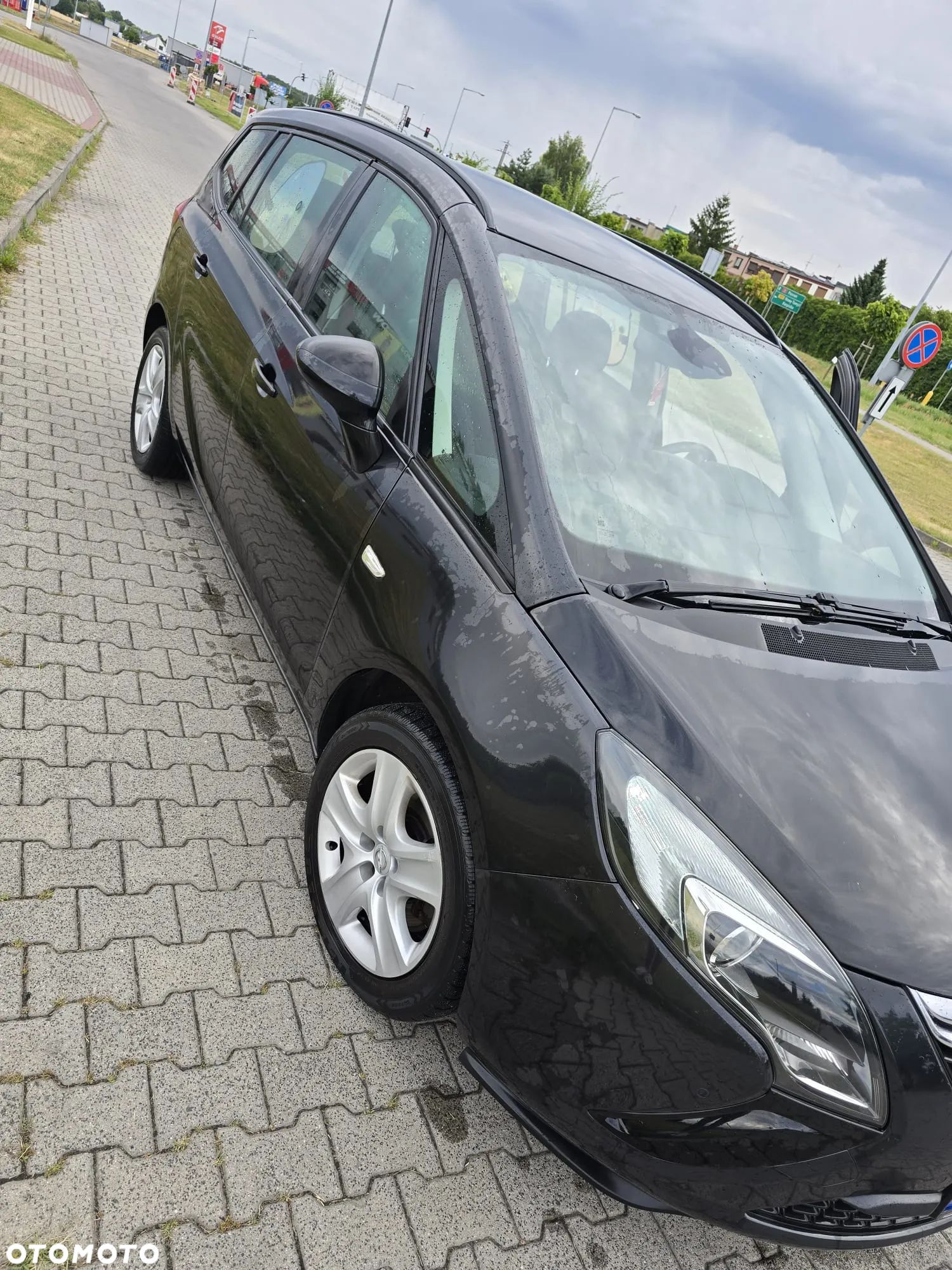 Opel Zafira - 1