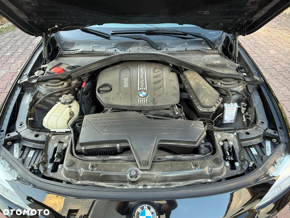BMW Seria 3 320d Sport-Aut Efficient Dynamics Edition Sport Line - 38