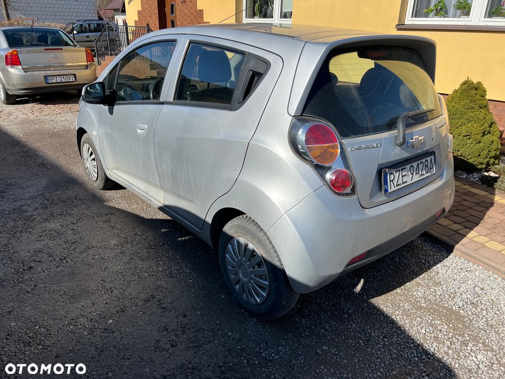 Chevrolet Spark 1.0 Base - 5