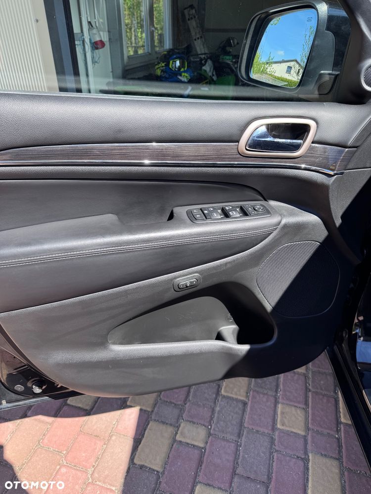 Jeep Grand Cherokee 3.0 CRD Overland - 25