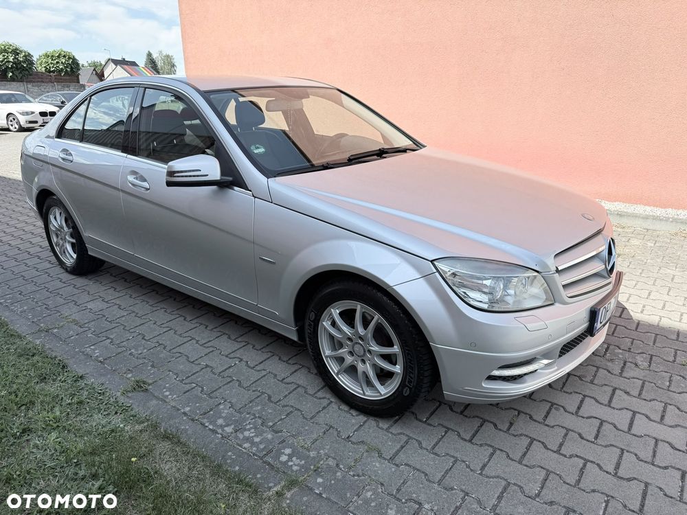 Mercedes-Benz Klasa C 250 CDI DPF Automatik BlueEFFICIENCY Avantgarde - 1