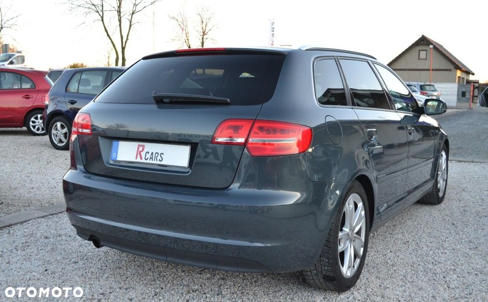 Audi A3 Sportback - 4
