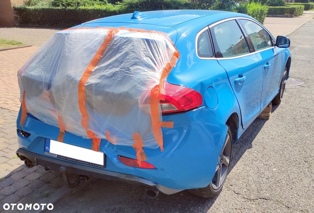 Volvo V40 D2 R-Design - 6
