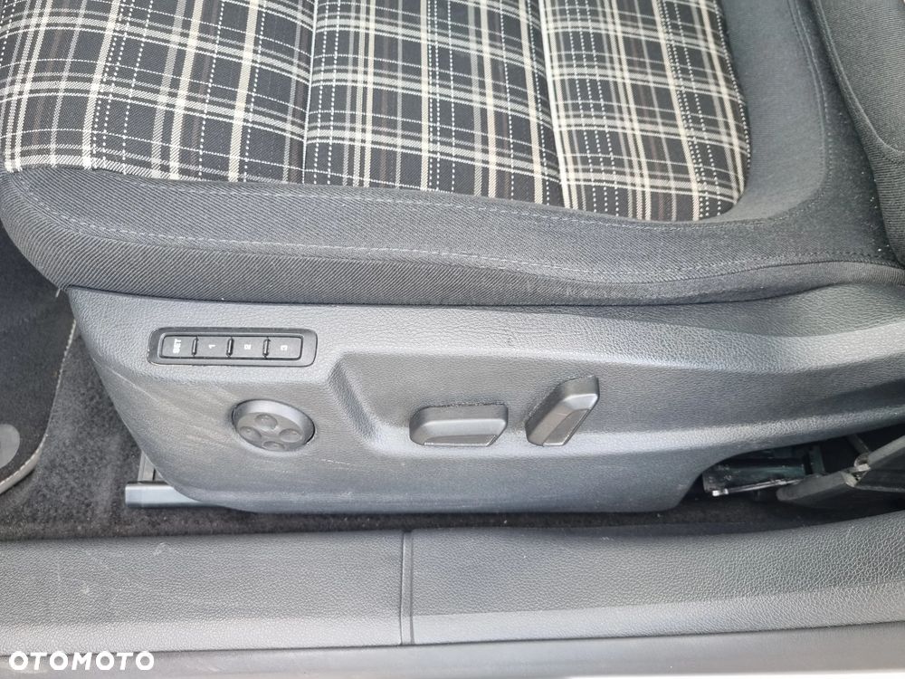 Skoda Superb 2.0 TDI Elegance - 12