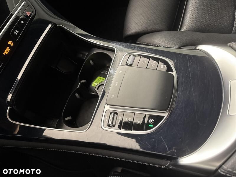 Mercedes-Benz GLC - 17