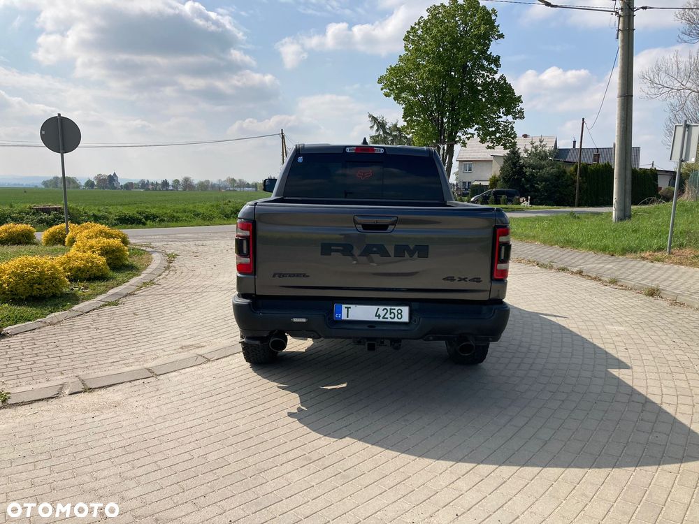 Dodge RAM 5.7 4x4 - 4