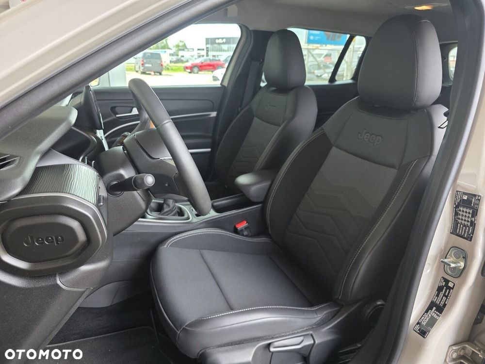 Jeep Avenger 1.2 GSE T3 Altitude FWD - 16